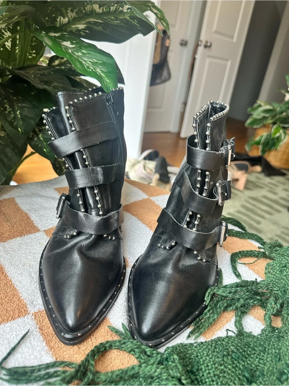 Steve Madden Black Studded Triple-Buckle Ankle Boots NEW